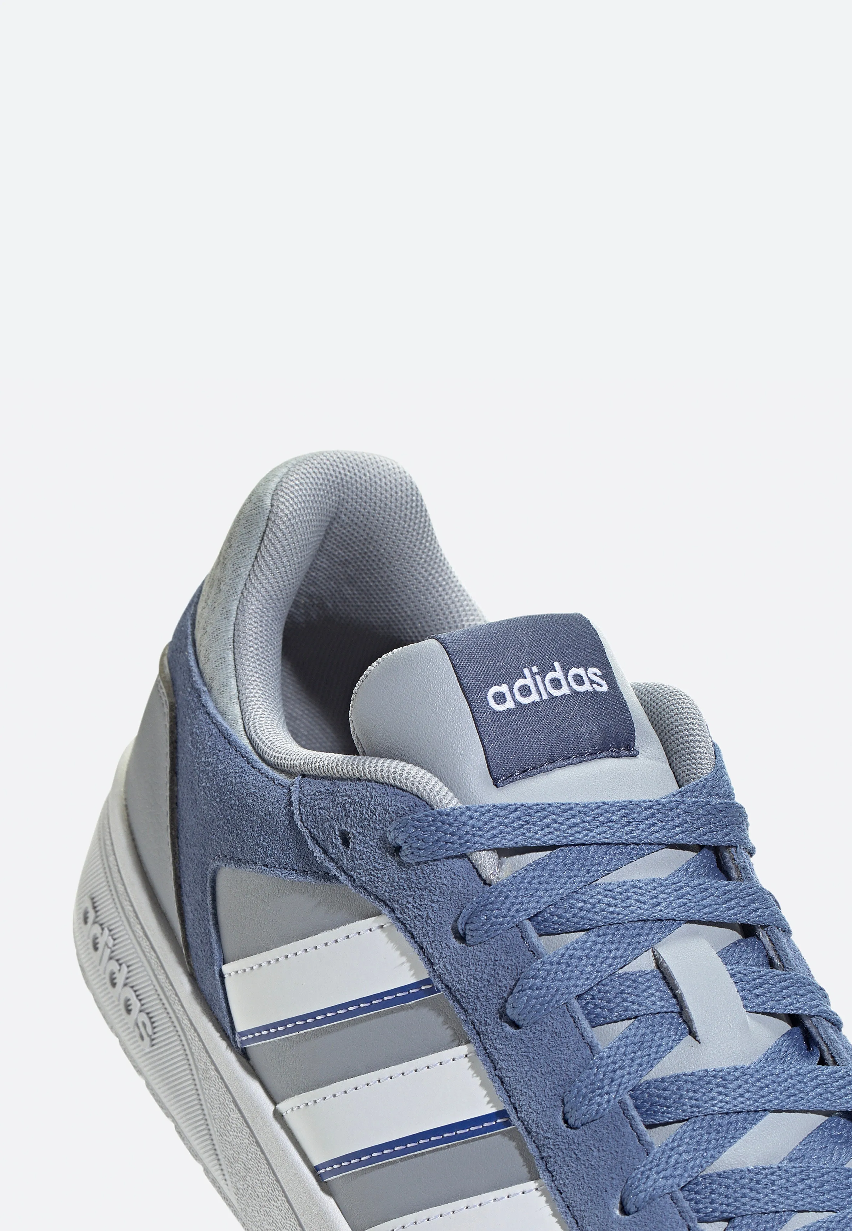 Adidas - Courtbeat Halsil/Ftwwht/Creblu - Shoes