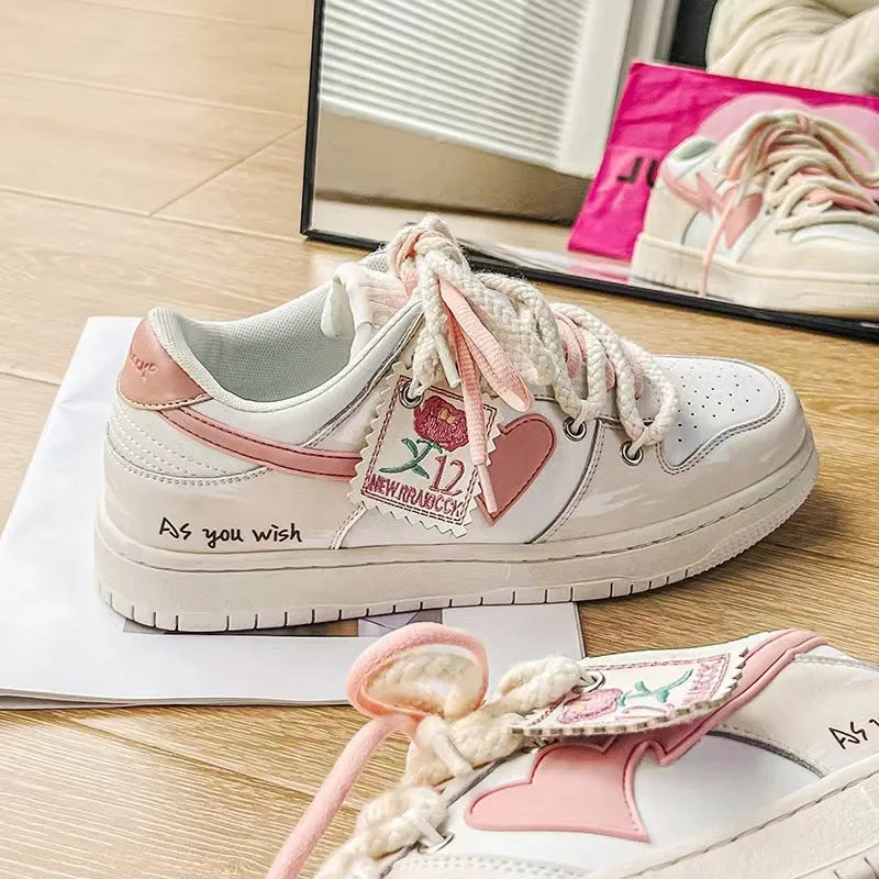 Amozae-Back To School Gifts Vintage Heart Patch Pu Leather Paneled Sneakers