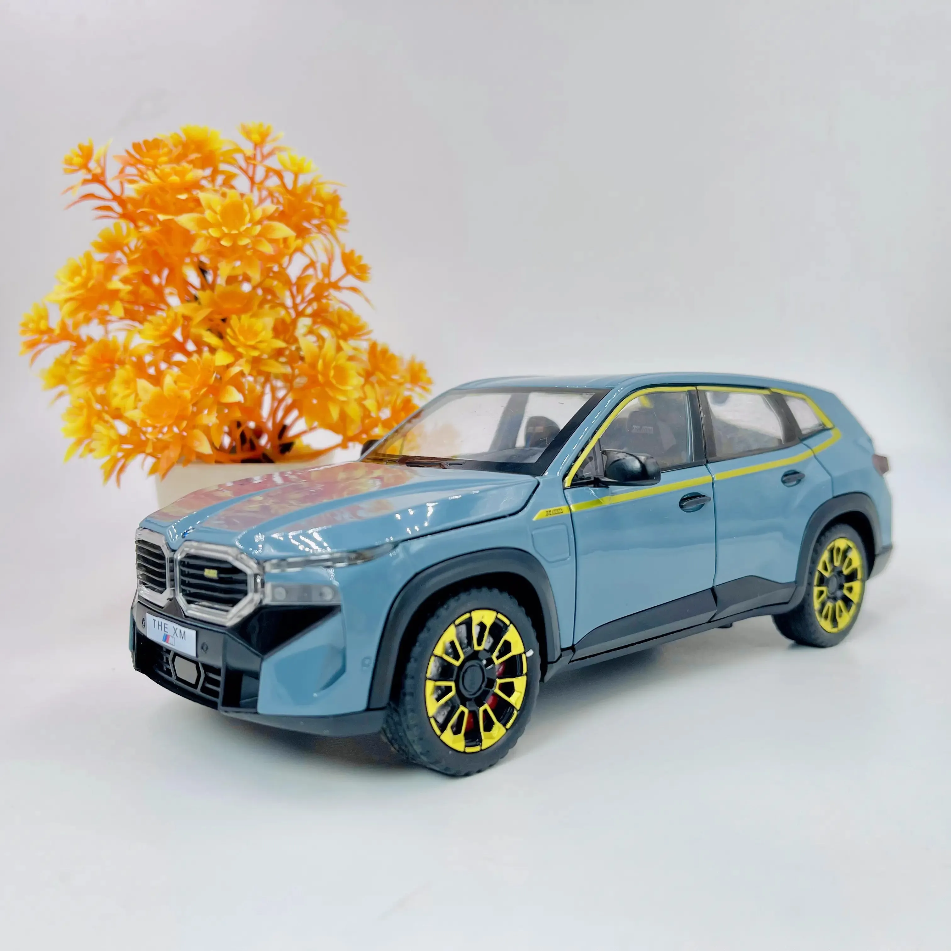 BMW XM SUV Alloy Sport Car