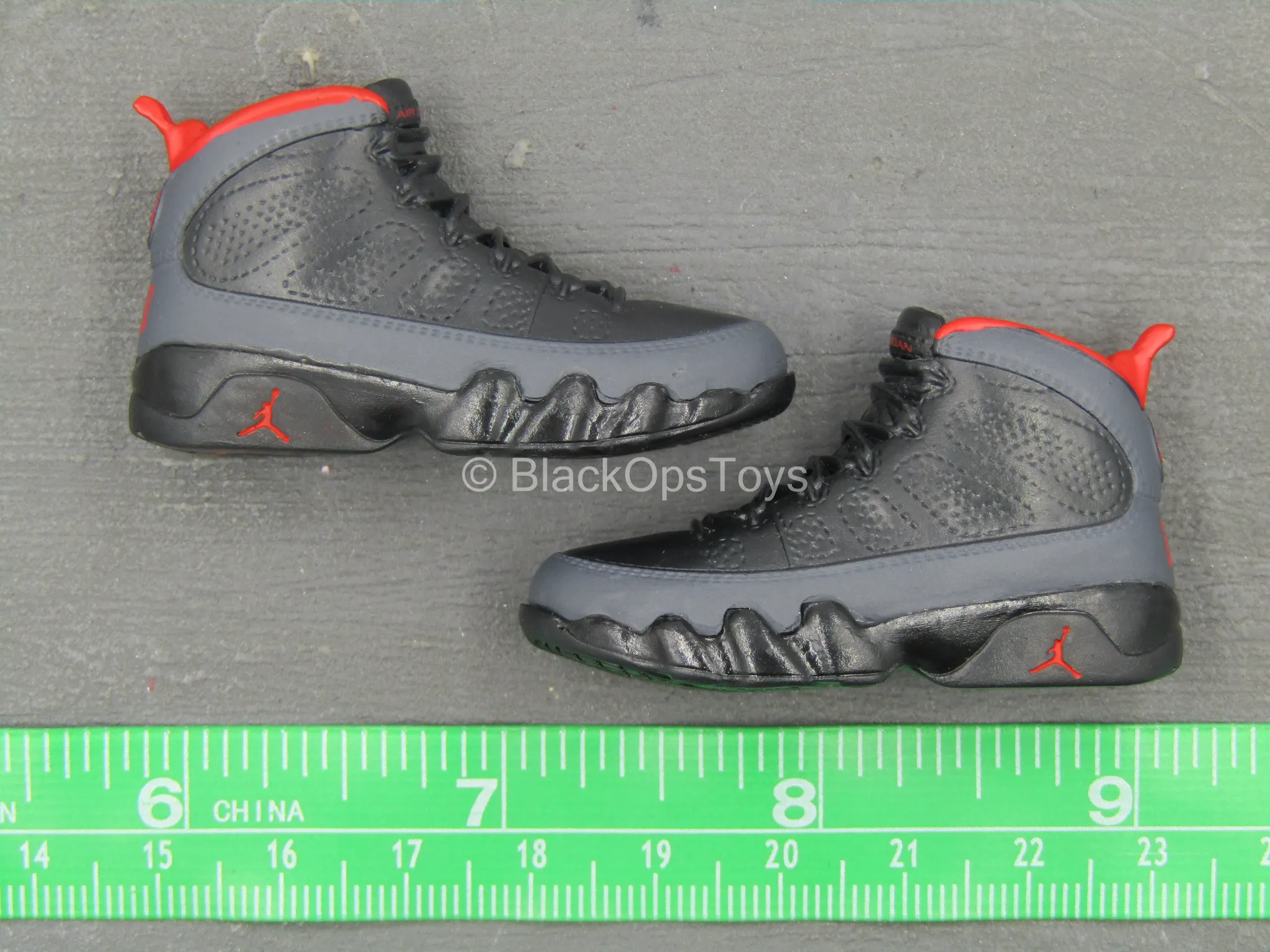 Michael Jordan - Air Jordan 9 (Peg Type)