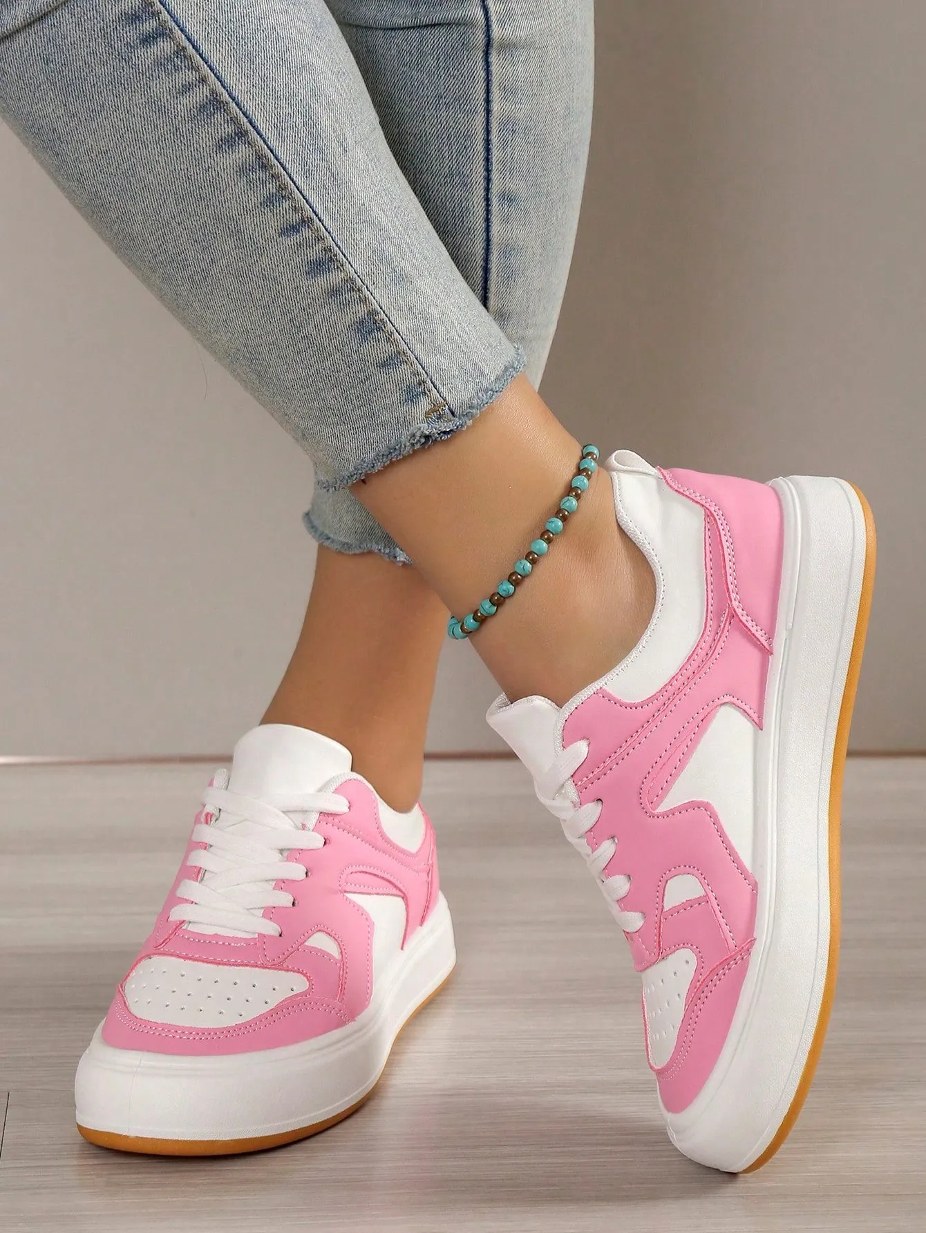 Women Minimalist Lace-up Front Skate Shoes, Sporty Outdoor Sneakers