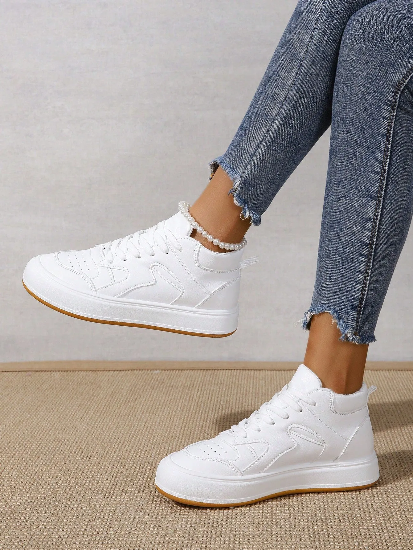 Women Minimalist Lace-up Front Skate Shoes, Sporty Outdoor Sneakers