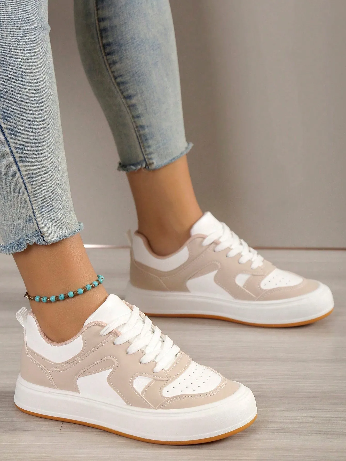 Women Minimalist Lace-up Front Skate Shoes, Sporty Outdoor Sneakers