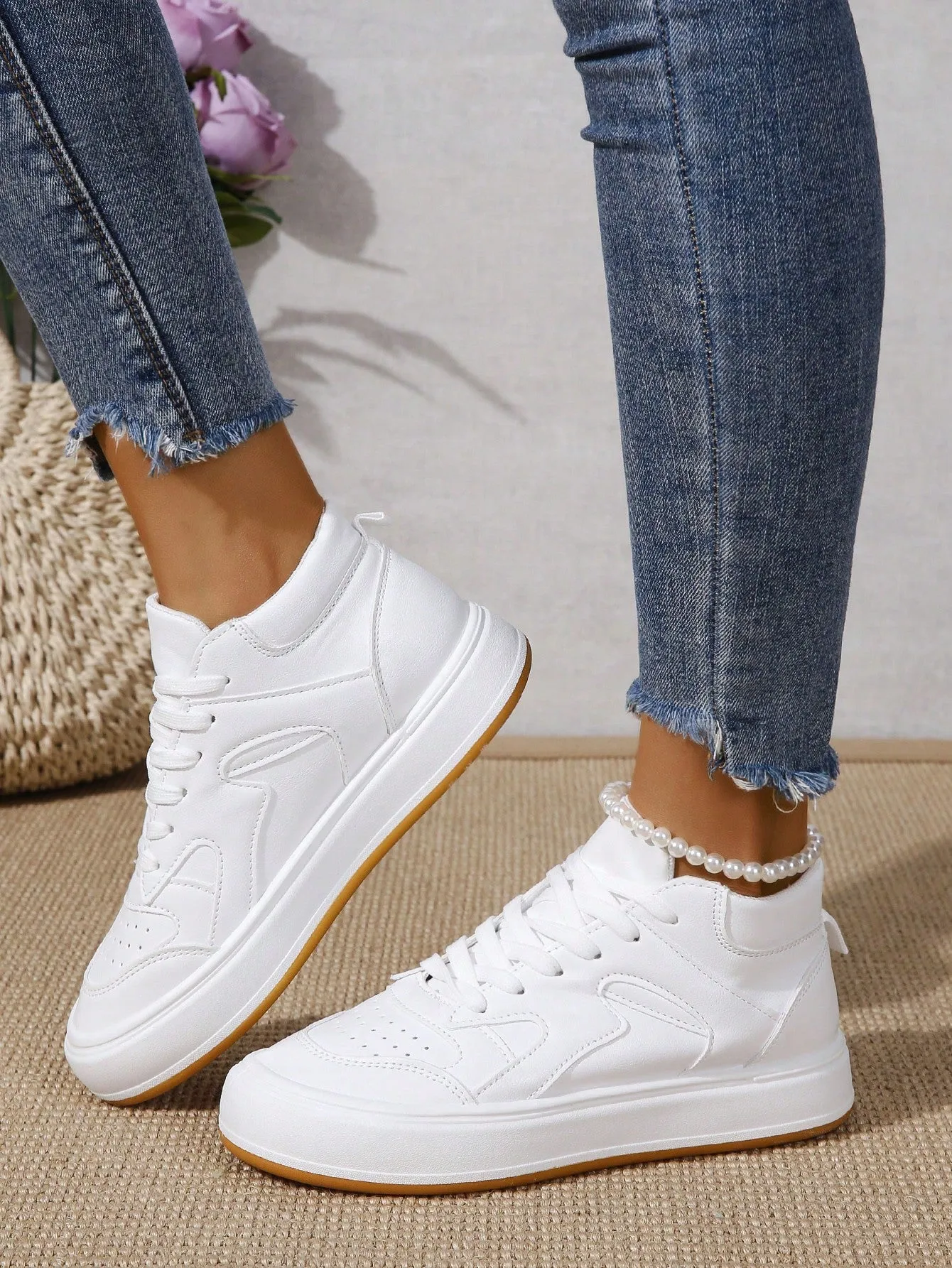 Women Minimalist Lace-up Front Skate Shoes, Sporty Outdoor Sneakers