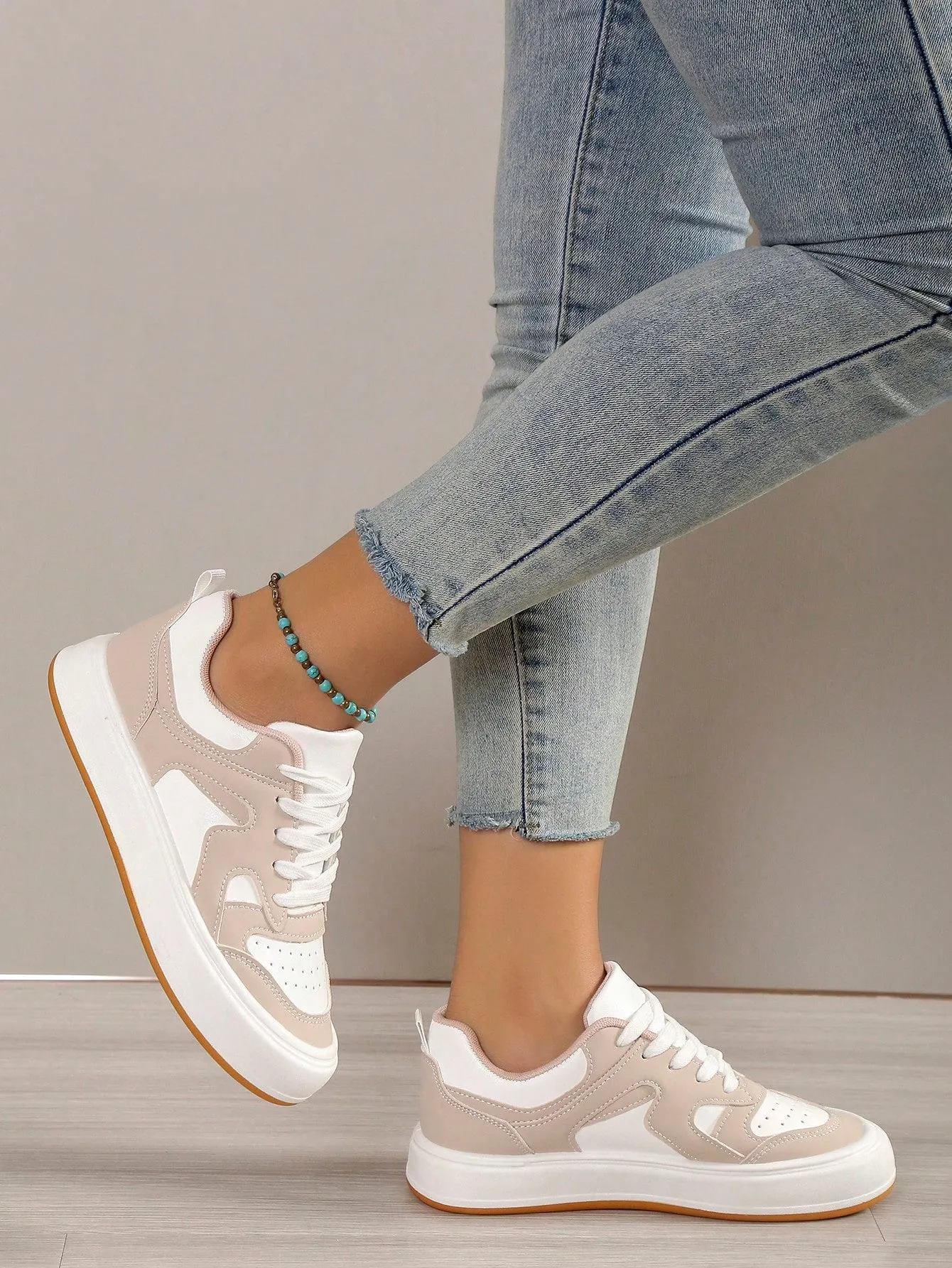 Women Minimalist Lace-up Front Skate Shoes, Sporty Outdoor Sneakers